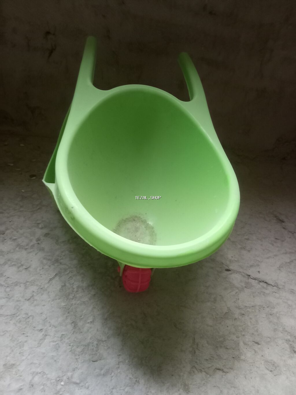 Usaq oyuncagi satilir